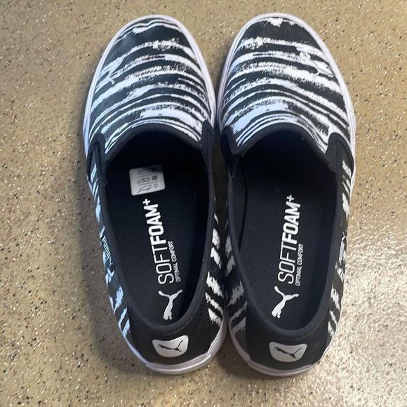 Puma Soft Foam Black & White Abstract Striped Canvas Slip On Sneakers sz 8.5 - Picture 8 of 11